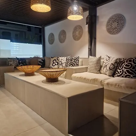 Olea Mediterranean Luxury With 14m Private Pool- 300m From Faros