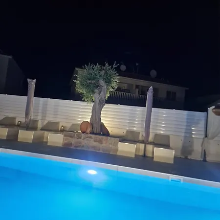 Villa Olea Mediterranean Luxury With 14m Private Pool- 300m From Faros *