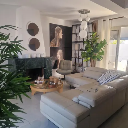 Olea Mediterranean Luxury With 14m Private Pool- 300m From Faros